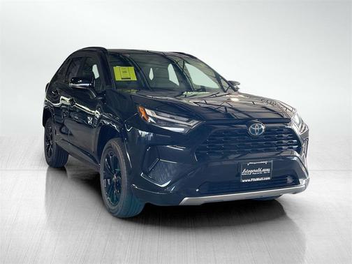 2022 Toyota RAV4 Hybrid SE