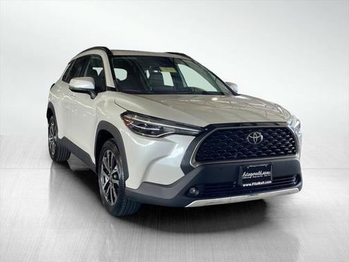 2022 Toyota Corolla Cross XLE