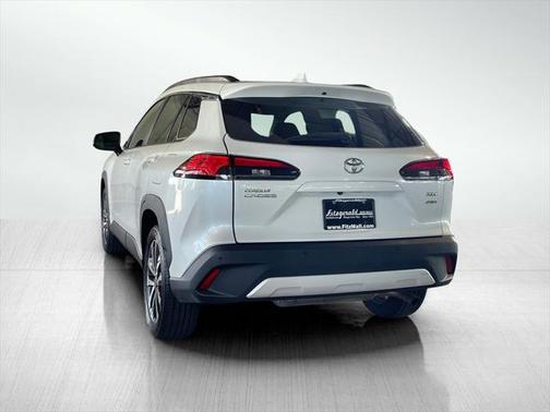 2022 Toyota Corolla Cross XLE
