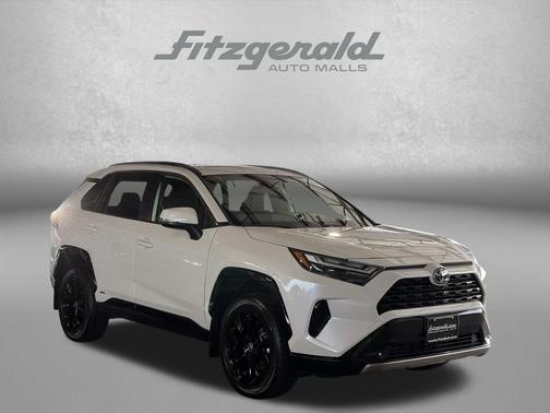 2022 Toyota RAV4 Hybrid SE