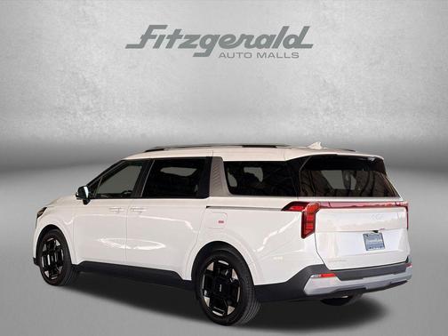 Snow White Pearl 2025 Kia Carnival EX