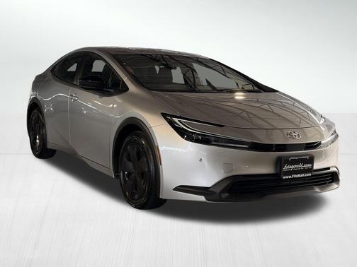 2025 Toyota Prius LE