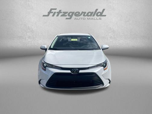 Wind Chill Pearl 2025 Toyota Corolla LE