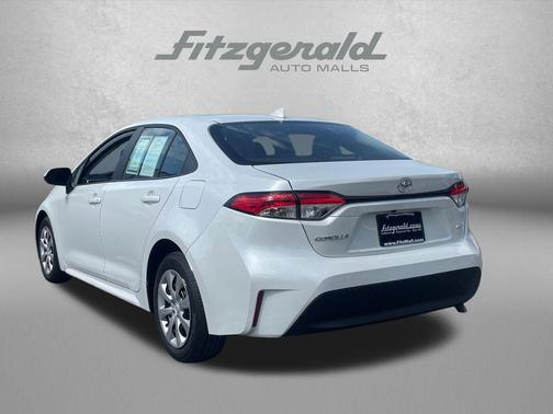 Wind Chill Pearl 2025 Toyota Corolla LE