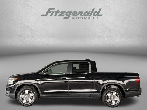 Crystal Black Pearl 2025 Honda Ridgeline RTL