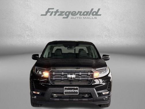 Crystal Black Pearl 2025 Honda Ridgeline RTL