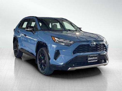 2022 Toyota RAV4 Hybrid SE