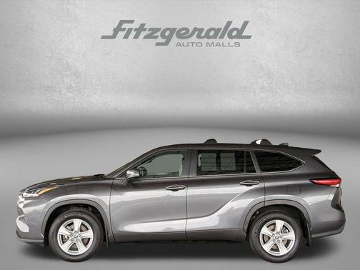 Magnetic Gray Metallic 2023 Toyota Highlander L