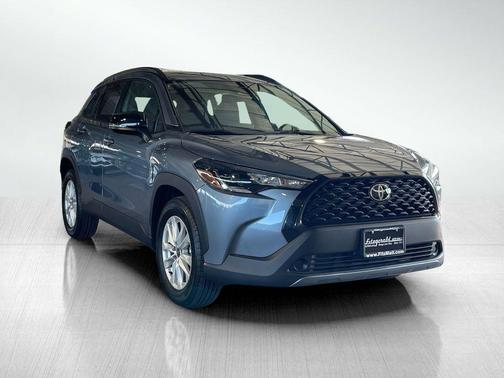 2025 Toyota Corolla Cross LE