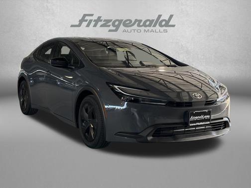 2025 Toyota Prius LE