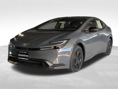 2025 Toyota Prius LE