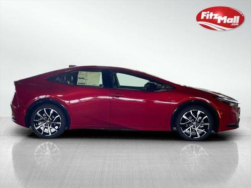 2025 Toyota Prius L