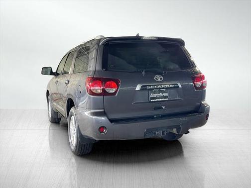2022 Toyota Sequoia SR5