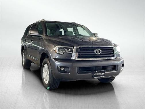 2022 Toyota Sequoia SR5