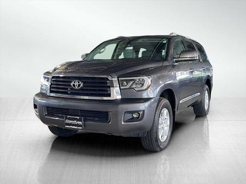 2022 Toyota Sequoia SR5