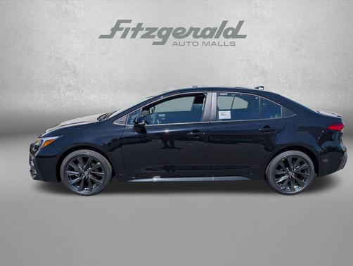 Midnight Black Metallic 2026 Toyota Corolla SE