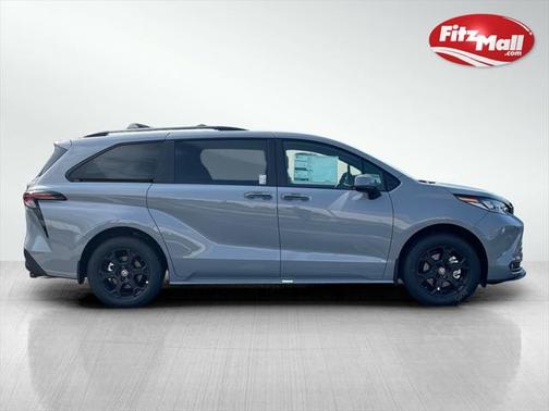 2025 Toyota Sienna Woodland Edition