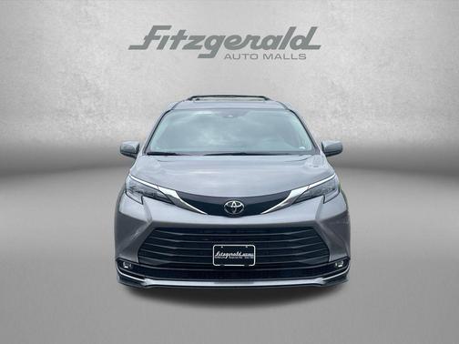 Heavy Metal 2026 Toyota Sienna XLE