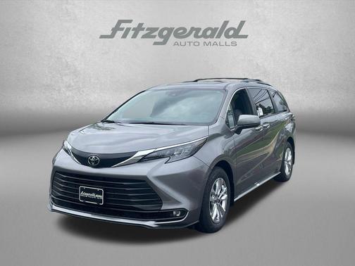 Heavy Metal 2026 Toyota Sienna XLE