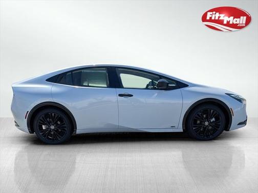 2025 Toyota Prius L