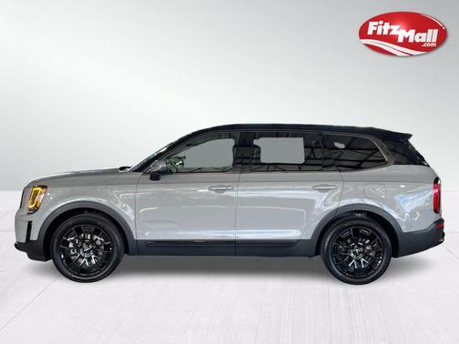 Photo 4 of 32 of 2022 Kia Telluride EX