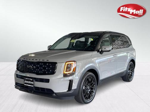 Photo 3 of 32 of 2022 Kia Telluride EX