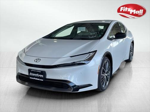 2025 Toyota Prius XLE