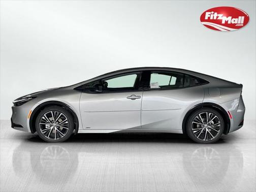 2025 Toyota Prius XLE