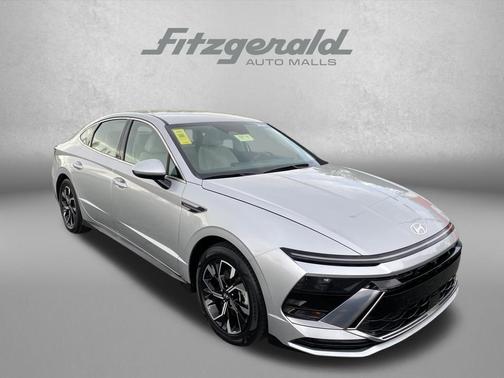 Aero Silver 2024 Hyundai SONATA SEL