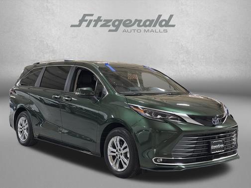 2024 Toyota Sienna Platinum
