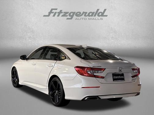 Platinum White Pearl 2018 Honda Accord Sport