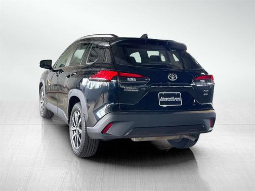 2025 Toyota Corolla Cross XLE