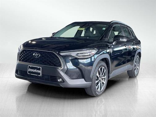 2025 Toyota Corolla Cross XLE