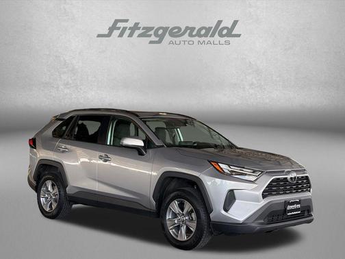 Silver Sky Metallic 2022 Toyota RAV4 XLE
