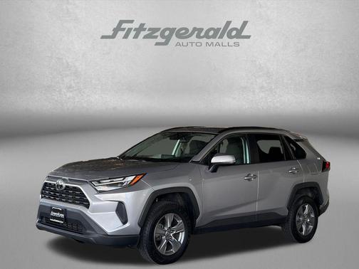 Silver Sky Metallic 2022 Toyota RAV4 XLE