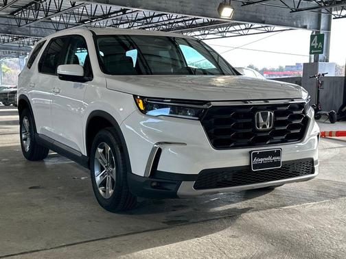 2024 Honda Pilot EX-L 7 Passenger