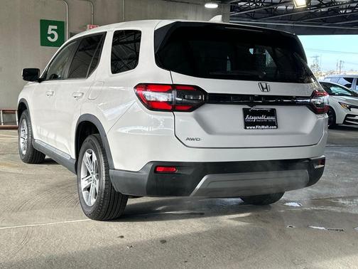 2024 Honda Pilot EX-L 7 Passenger