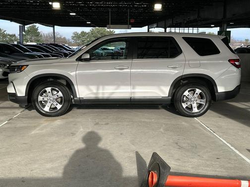 2024 Honda Pilot EX-L 7 Passenger