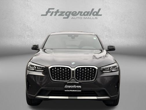 2024 BMW X4 xDrive30i