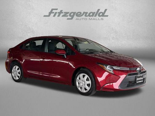 Ruby Flare Pearl 2025 Toyota Corolla LE