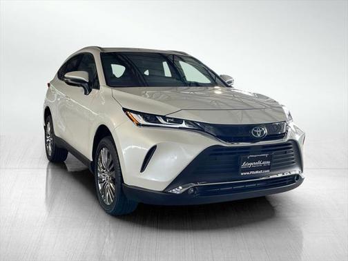 2023 Toyota Venza XLE