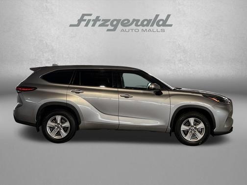 2021 Toyota Highlander LE