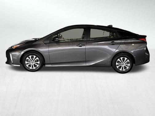 2022 Toyota Prius XLE