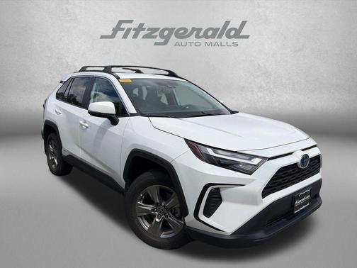Ice Cap 2023 Toyota RAV4 Hybrid XLE