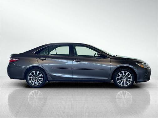 2016 Toyota Camry XLE
