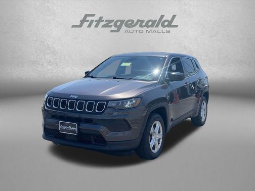 Granite Crystal Metallic Clearcoat 2023 Jeep Compass Sport