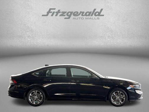 Crystal Black Pearl 2023 Honda Accord Hybrid EX-L
