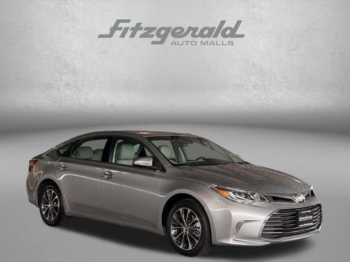 Celestial Silver Metallic 2018 Toyota Avalon XLE Premium