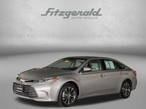 Celestial Silver Metallic 2018 Toyota Avalon XLE Premium
