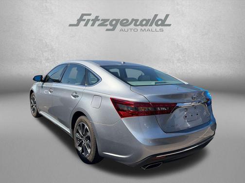 Celestial Silver Metallic 2018 Toyota Avalon XLE Premium